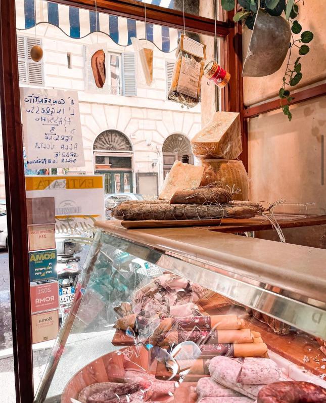 The Unforgettable Food Tour